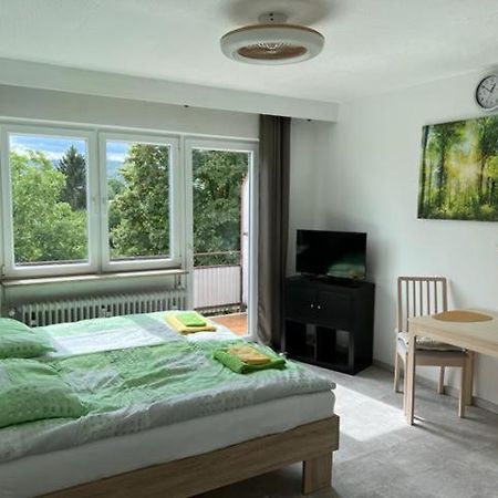 Ruhiges Und Klimatisiertes Apartment Stuttgart Exterior foto
